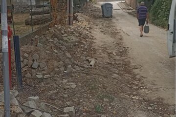 Immagine della petizione Незабавно решаване на водната криза и възстановяване на инфраструктурата в с. Баня и с.Бъта