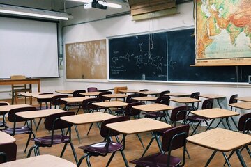 Immagine della petizione Schliessung der Schulen und keine Abschlussprüfung 2021