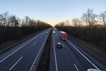 Imagen de la petición Sofortiges LKW-Überholverbot und 60 km/h für LKWs nachts auf der A49 zwischen Wabern und Neuental