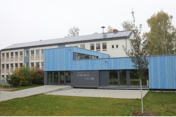 Bilde av begjæringen Unterschriftensammlung für den Erhalt des Pullinger Schulhauses